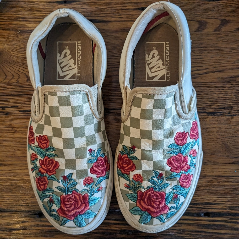 Vans size 7.5 women vguc